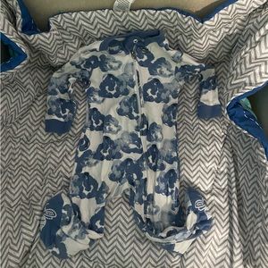 Burt’s bees 3-6 month baby boy zip up sleeper blue